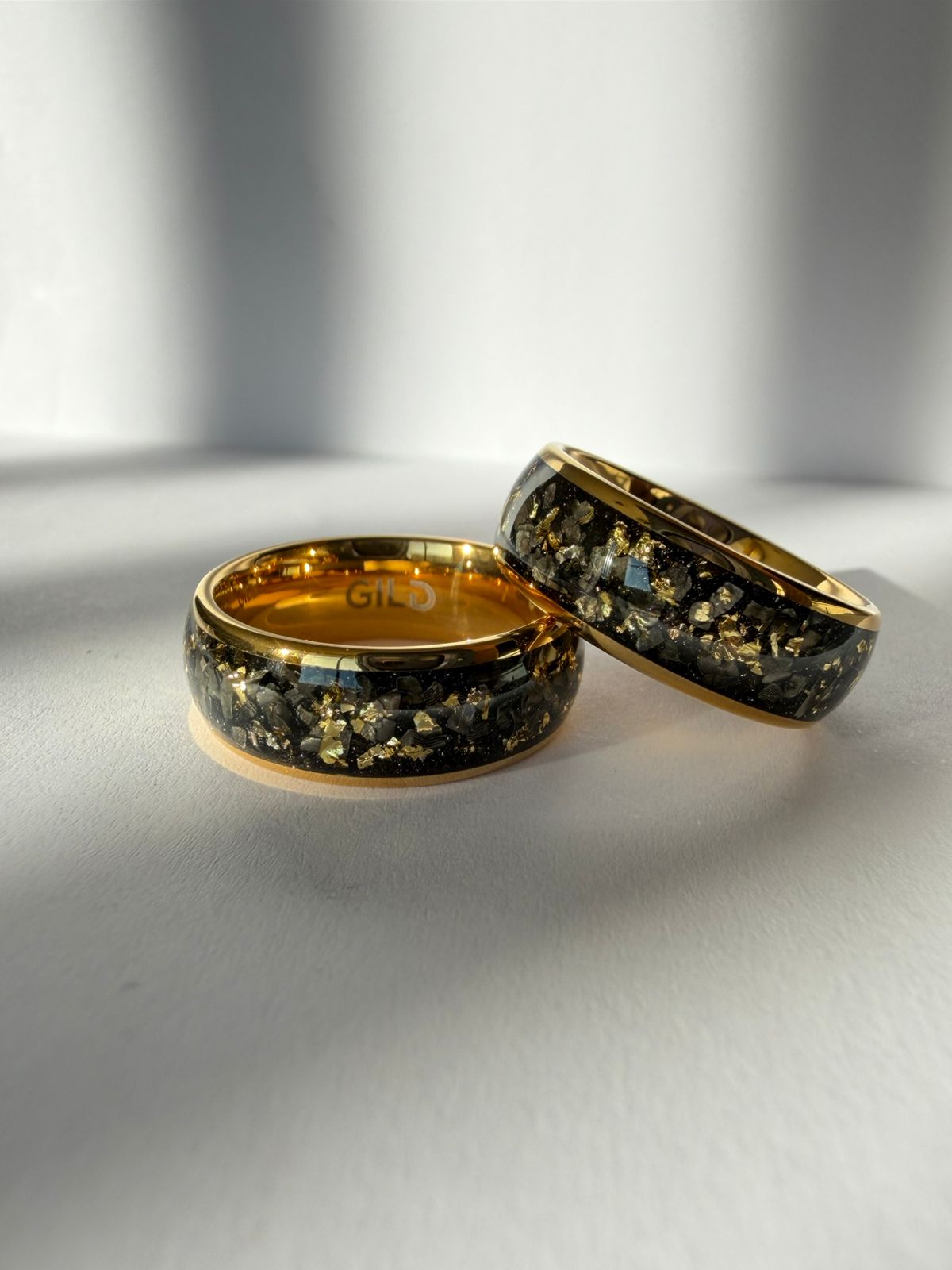 AMASIS | Tungsteno, Oro 18K y Meteorito